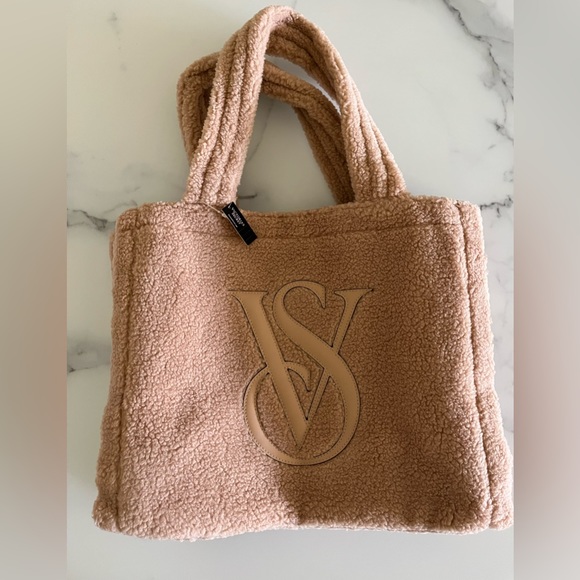 *GAVE AWAY* Victoria’s Secret Tote Bag - NEW - Picture 2 of 5
